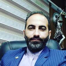 3) بهترین وکیل مهاجرت به اسپانیا : رضا زیرک باش