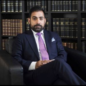 بهترین وکیل مهاجرت به سوئد : سامان پاک نژاد