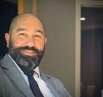 دکتر پیام طاری فرد