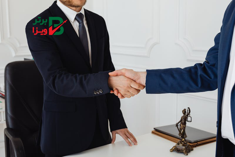 نکات مهم برای قرارداد با وکیل مهاجرتی